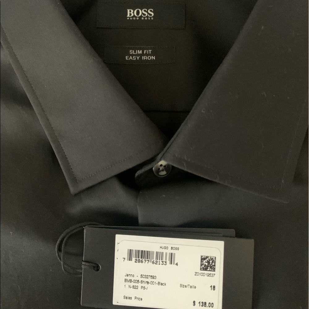 Hugo Boss mens long sleeve dress shirt.